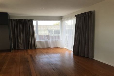 Photo of property in 51 Reelick Avenue, Pakuranga Heights, Auckland, 2010