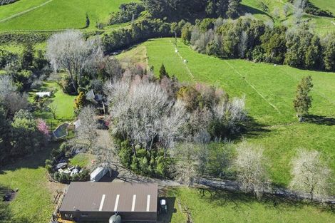 Photo of property in 1059 Mountain Road, Waiongana, Inglewood, 4389