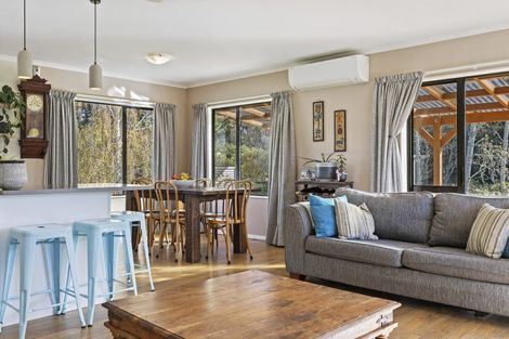 Photo of property in 2/504 Mapara Road, Acacia Bay, Taupo, 3385