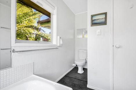 Photo of property in 130 Point View Drive, East Tamaki Heights, Auckland, 2016