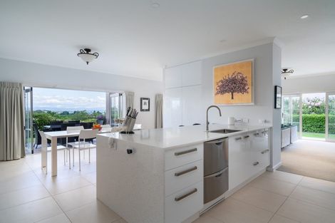 Photo of property in 18 Chateau Crescent, Rangatira Park, Taupo, 3330