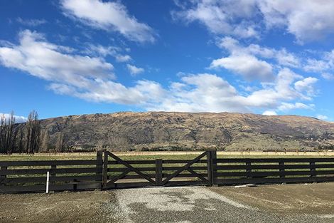 Photo of property in 52 Orchard Road, Wanaka, 9382