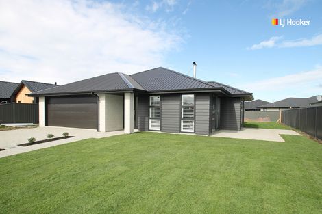 Photo of property in 25 Caledonia Drive, Mosgiel, 9024