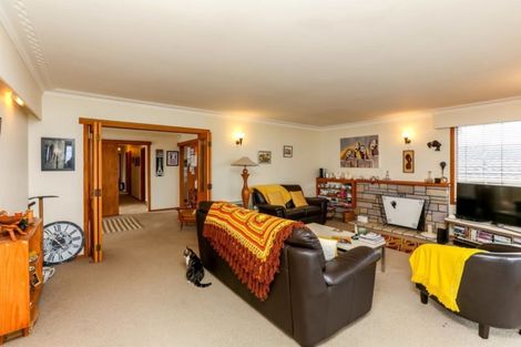 Photo of property in 2/5 Hine Street, New Plymouth, 4310