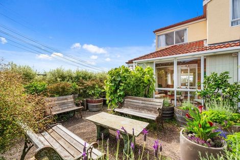 Photo of property in Salisbury Court, 1/139 Connell Street, Blockhouse Bay, Auckland, 0600