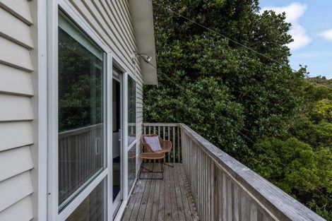 Photo of property in 31 Airlie Road, Plimmerton, Porirua, 5026