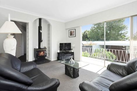 Photo of property in 7 Lawrence Crescent, Hillpark, Auckland, 2102