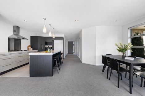 Photo of property in 12 Crabbe Place, Cromwell, 9310