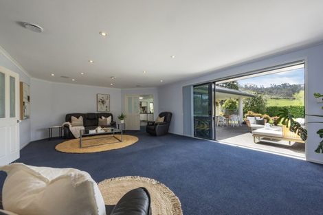 Photo of property in 14 Applemoors Way, Riverhead, 0820