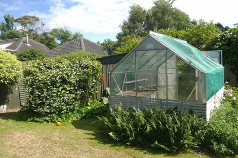 Photo of property in 9 Alexander Street, Waikanae, 5036