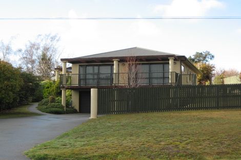 Photo of property in 103 Beacon Point Road, Wanaka, 9305