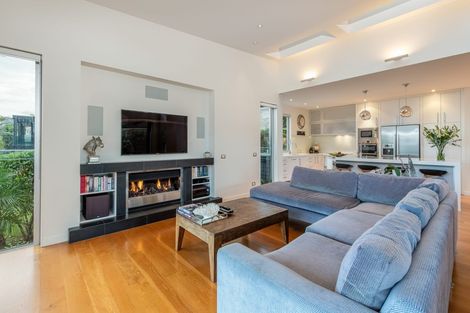 Photo of property in 23 Whitby Crescent, Mairangi Bay, Auckland, 0630