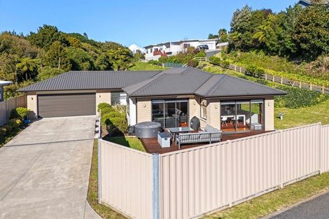 Photo of property in 4 Fern Lane, Whalers Gate, New Plymouth, 4310