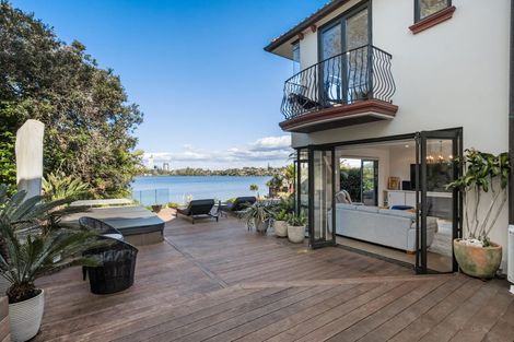 Photo of property in 3/76 Shakespeare Road, Milford, Auckland, 0620