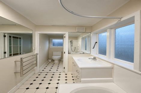 Photo of property in 74 Wright Street, Mount Cook, Wellington, 6021