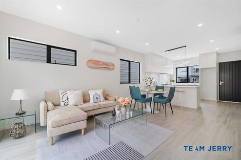 Photo of property in 63 Whare Kauri Road, Papakura, 2110