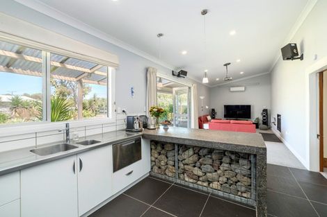 Photo of property in 151 Pembroke Street, Carterton, 5713