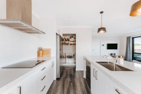 Photo of property in 14 Ridge Drive, Omokoroa, 3114