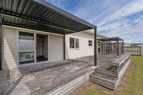 Photo of property in 149 Rangiora Crescent, Matarangi, Whitianga, 3592