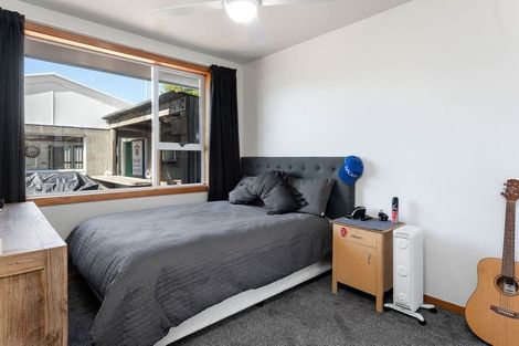 Photo of property in 118 Grimseys Road, Redwood, Christchurch, 8051