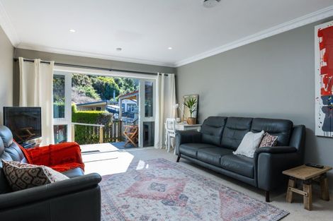 Photo of property in 30 Buller Street, Picton, 7220