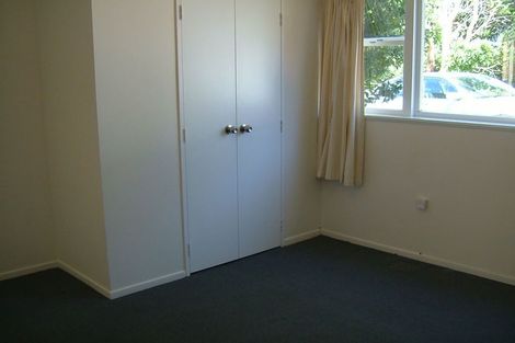 Photo of property in 77 Lake Road, Northcote, Auckland, 0627