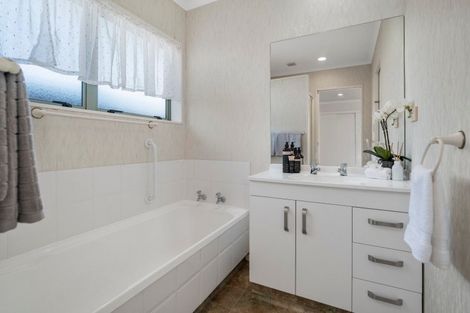 Photo of property in 18a Emmett Street, Greerton, Tauranga, 3112