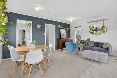 Photo of property in 2/155 Verbena Road, Birkdale, Auckland, 0626