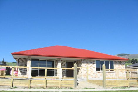 Photo of property in 41 Cambelldon Crescent, Stoke, Nelson, 7011