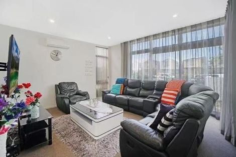 Photo of property in 55 Battalion Drive, Papakura, 2110