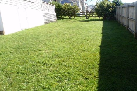 Photo of property in 22 Virginia Street, Henderson, Auckland, 0612