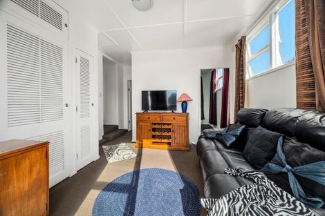 Photo of property in 8 Kamahi Place, Pukehangi, Rotorua, 3015