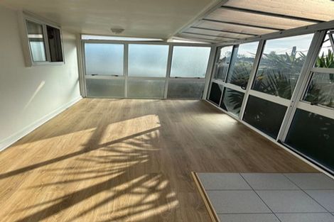 Photo of property in 24 Spencer Road, Pinehill, Auckland, 0632