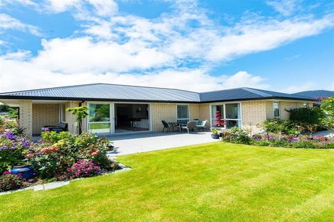 Photo of property in 19 Eric Batchelor Place, Waimate, 7924