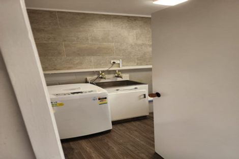 Photo of property in 1/198 Verbena Road, Birkdale, Auckland, 0626