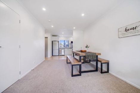Photo of property in 37 Alliance Lane, Papakura, 2110