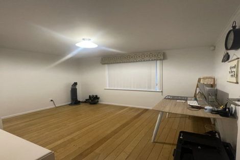 Photo of property in 47 Farquhar Road, Glendene, Auckland, 0602