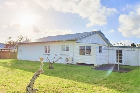 Photo of property in 1 Glen Norman Avenue, Henderson, Auckland, 0610