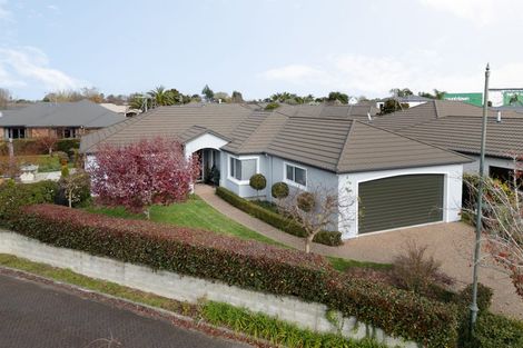 Photo of property in 10 Maccallum Court, Rototuna, Hamilton, 3210