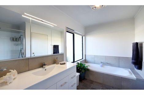 Photo of property in 327 Princes Drive, Britannia Heights, Nelson, 7010