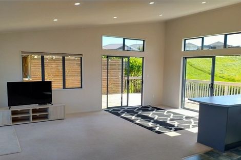 Photo of property in 11 Te Whai Street, Mangawhai Heads, Mangawhai, 0505