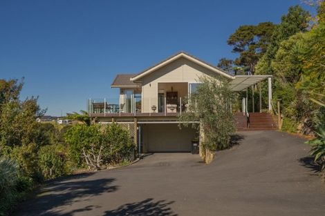 Photo of property in 102 Centennial Drive, Whitianga, 3510