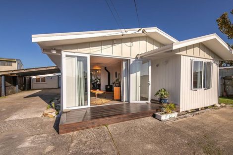 Photo of property in 14 Coates Street, Westport, 7825