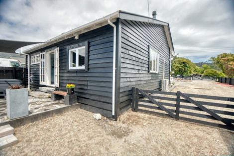 Photo of property in 70 Moorhouse Street, Ross, 7812