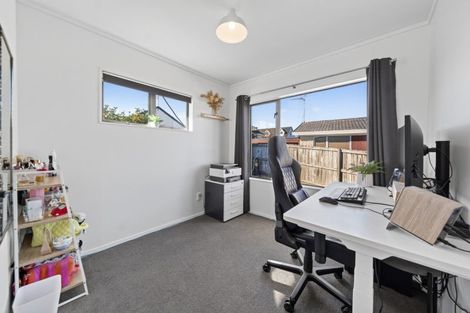Photo of property in 18 Thode Place, Nawton, Hamilton, 3200
