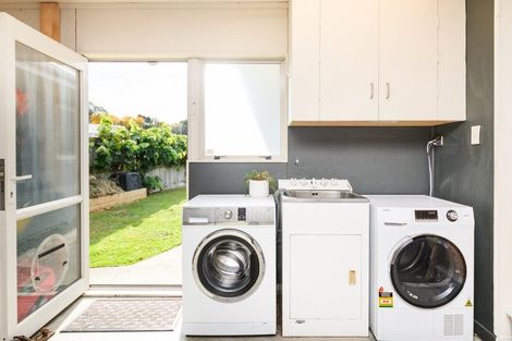 Photo of property in 3 Ursula Drive, Feilding, 4702