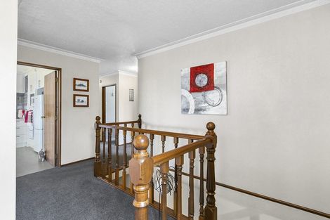 Photo of property in 70 Kinmont Crescent, Kinmont Park, Mosgiel, 9024