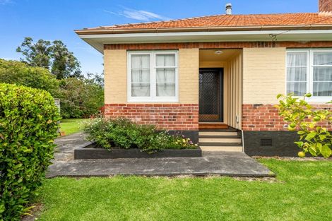 Photo of property in 10 Clapham Place, Whanganui East, Whanganui, 4500