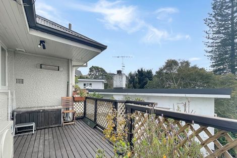 Photo of property in 2/25 Cathedral Place, Parnell, Auckland, 1052