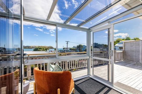 Photo of property in 5a Beach Road, Plimmerton, Porirua, 5026